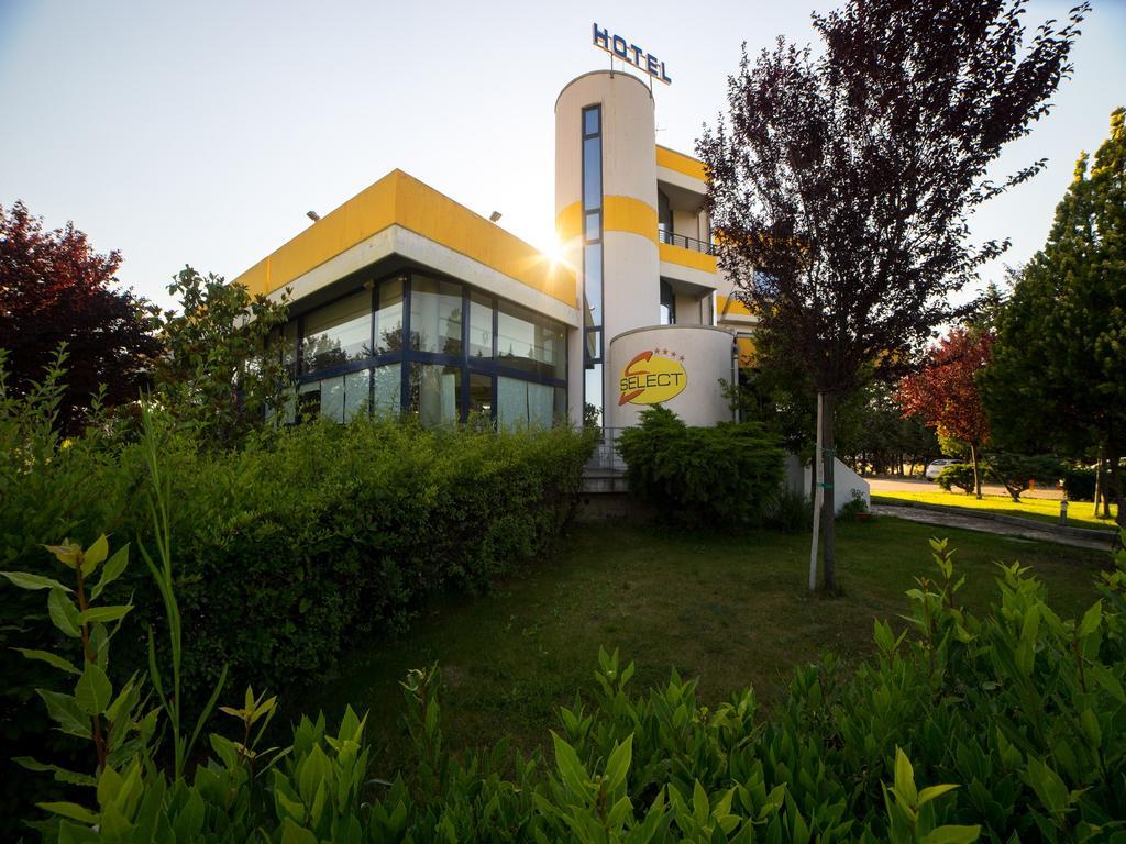 Hotel Select Atessa Εξωτερικό φωτογραφία