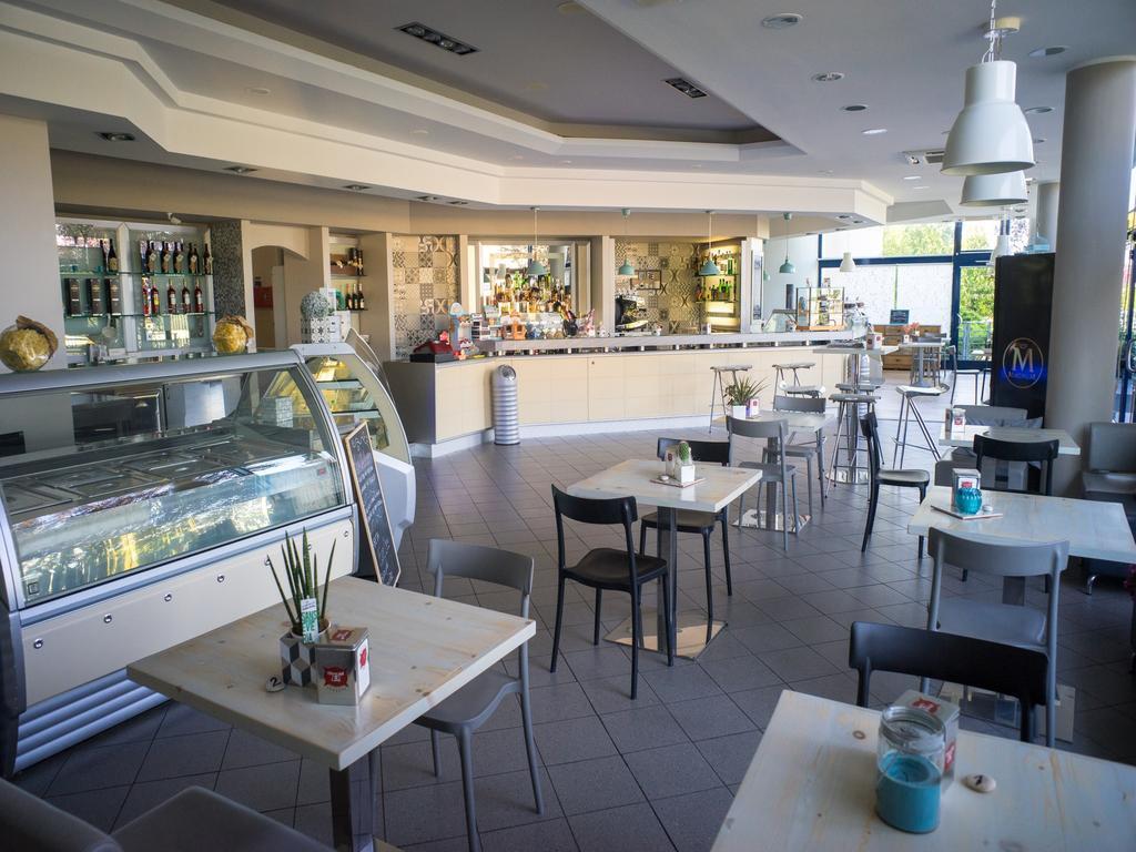 Hotel Select Atessa Εξωτερικό φωτογραφία
