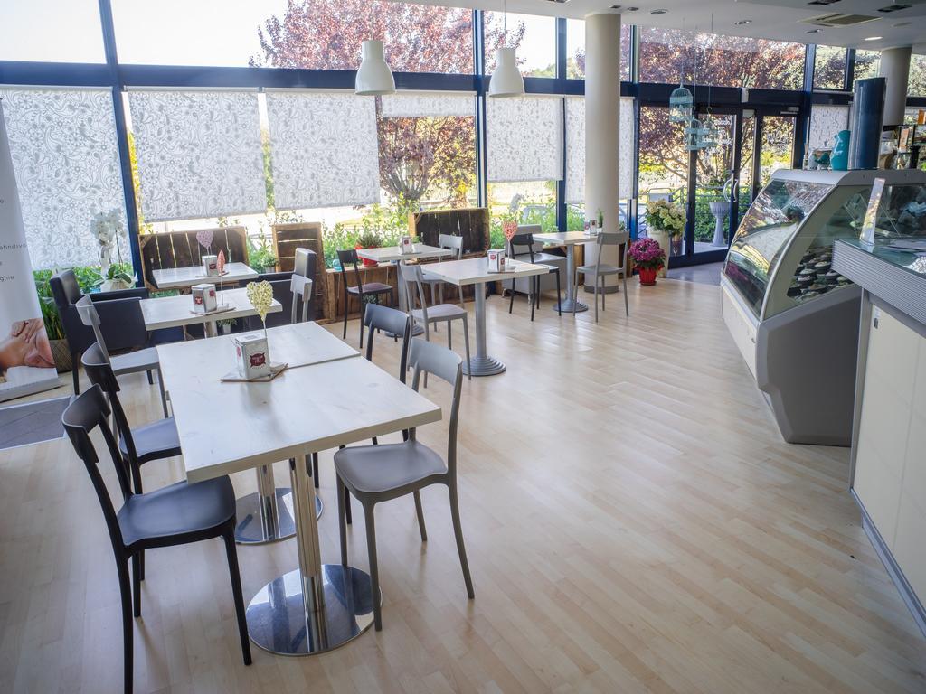 Hotel Select Atessa Εξωτερικό φωτογραφία