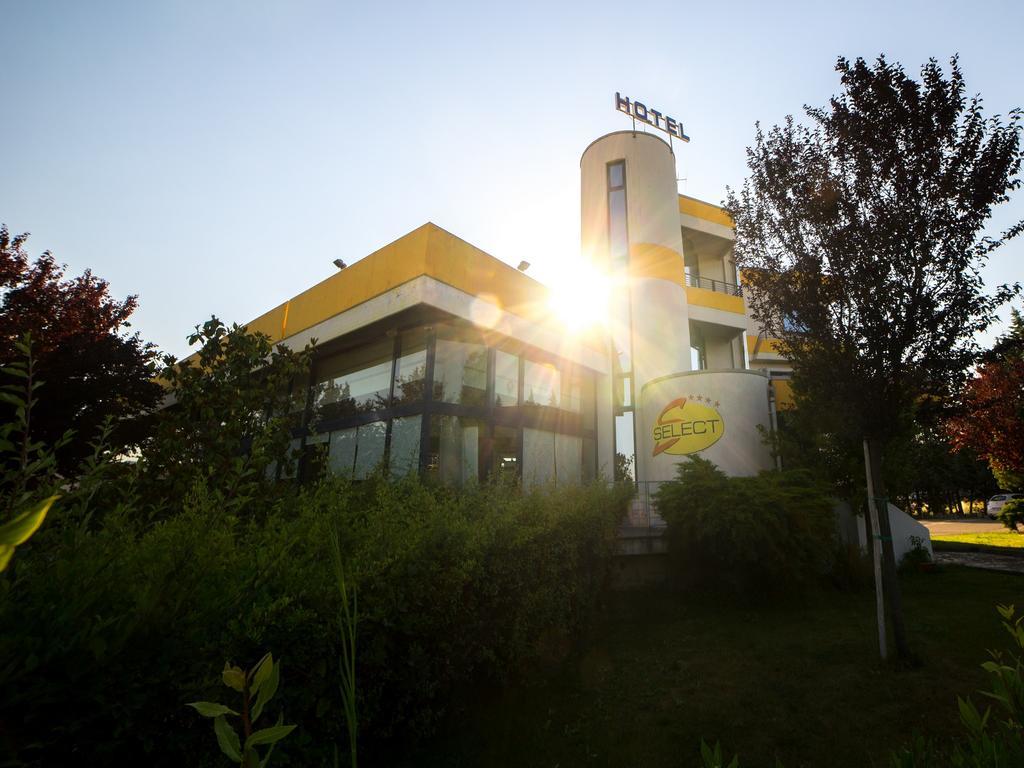 Hotel Select Atessa Εξωτερικό φωτογραφία