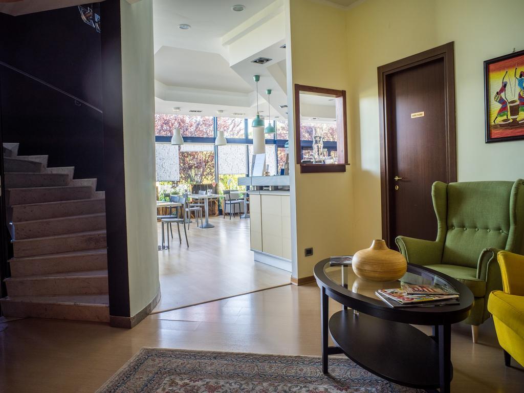 Hotel Select Atessa Εξωτερικό φωτογραφία